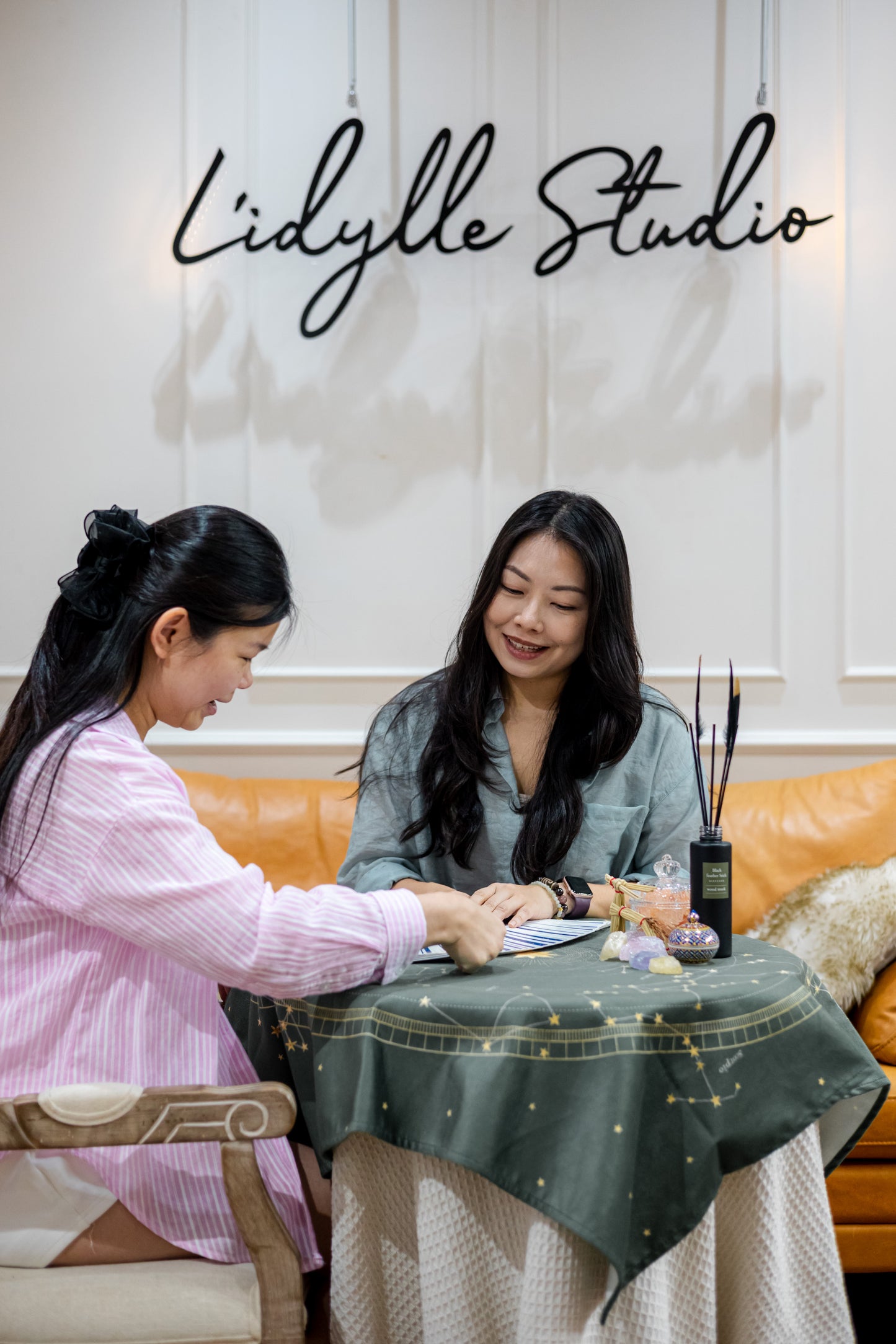 *Top Rated - Tarot Reading (Ask all you want in 1 hours)